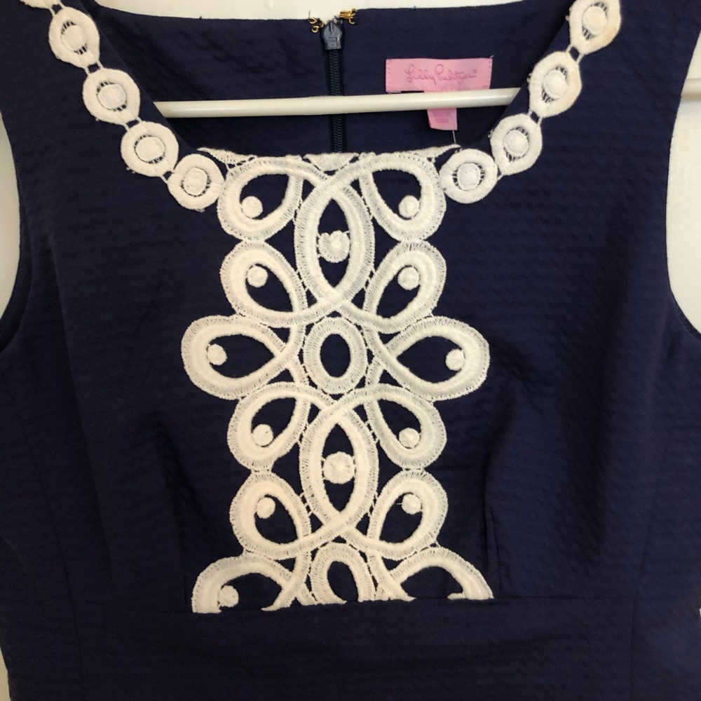 Lilly Pulitzer dress size 2 navy and white